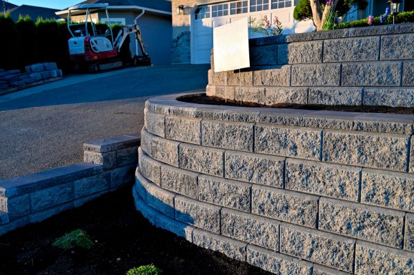 Stone Retaining Wall Repair in Fort Wayne